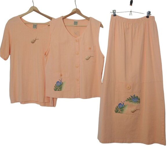 Viva City L Outfit Vest Skirt Short Sleeve Shirt Snail Textile Art Peach USA - Picture 1 of 11